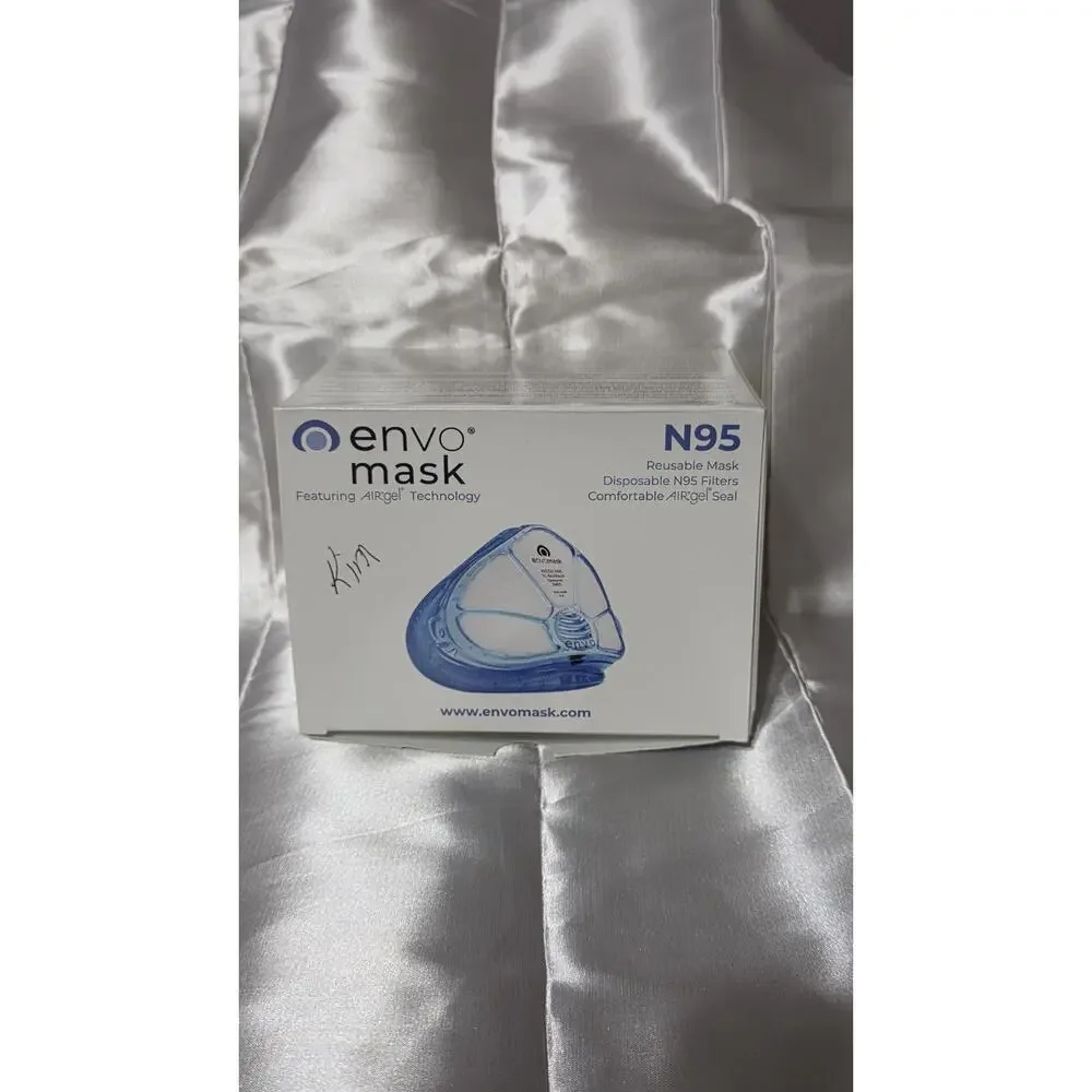 NEW Envo Mask Respirator N95 Gel Seal With Storage Case, and 4 New Filters